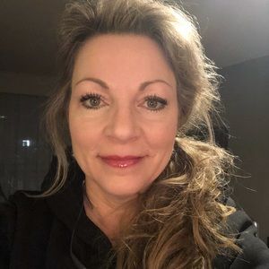 Meet your Posher, Darlene